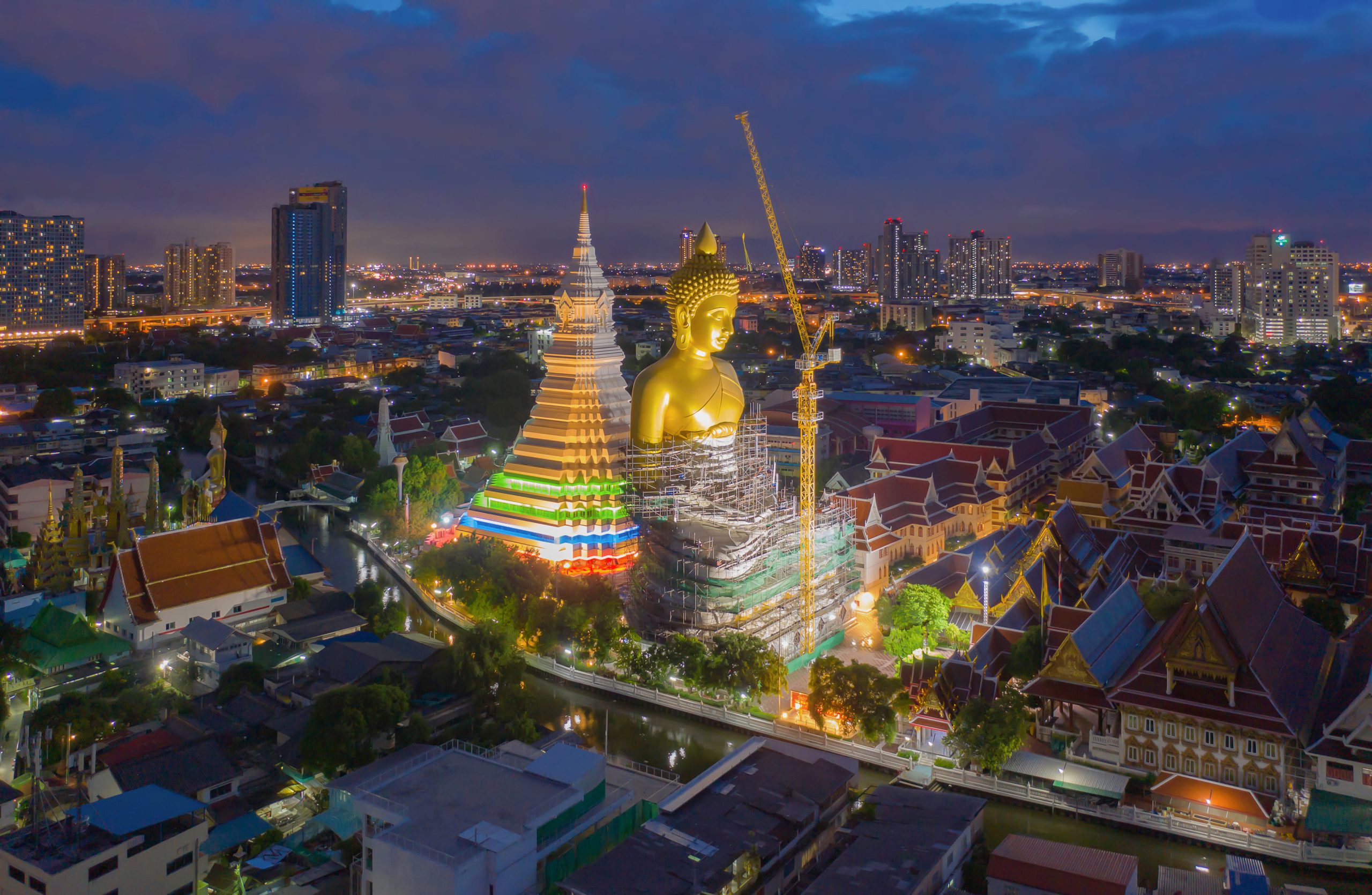 bangkok-downtown-thailand-in-urban-city-in-asia-2026-01-05-06-07-08-utc